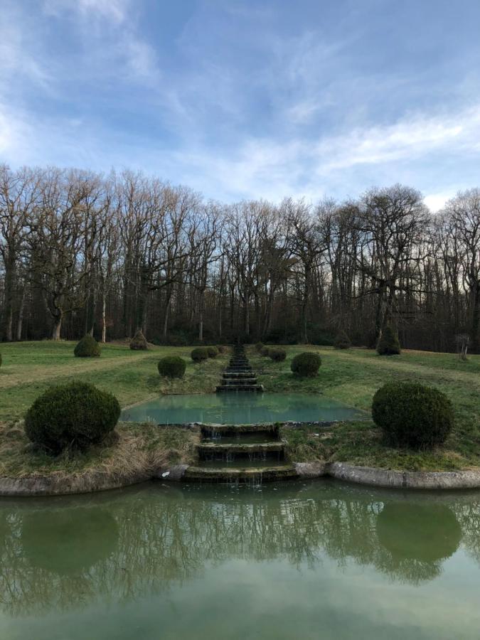 Chateau De Valesne Sache Екстер'єр фото