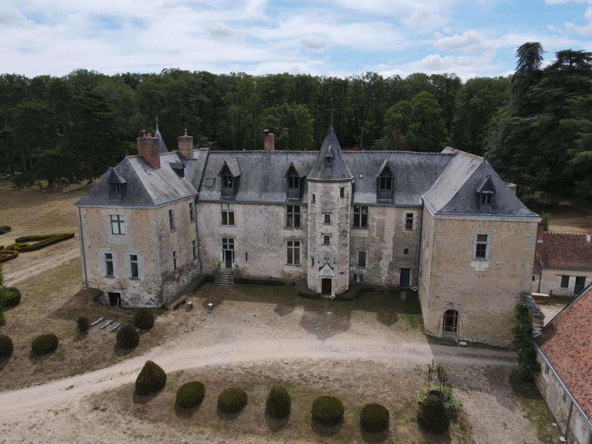 Chateau De Valesne Sache Екстер'єр фото