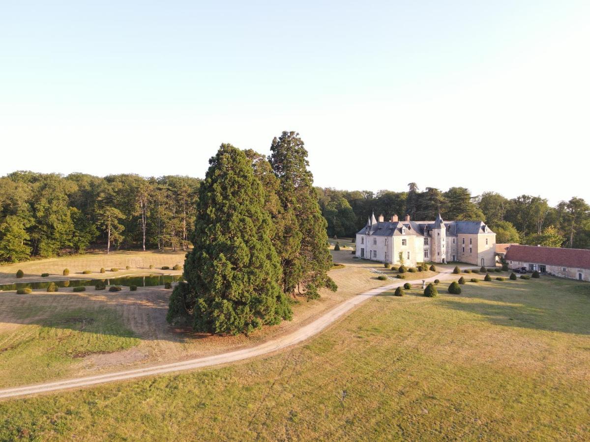 Chateau De Valesne Sache Екстер'єр фото