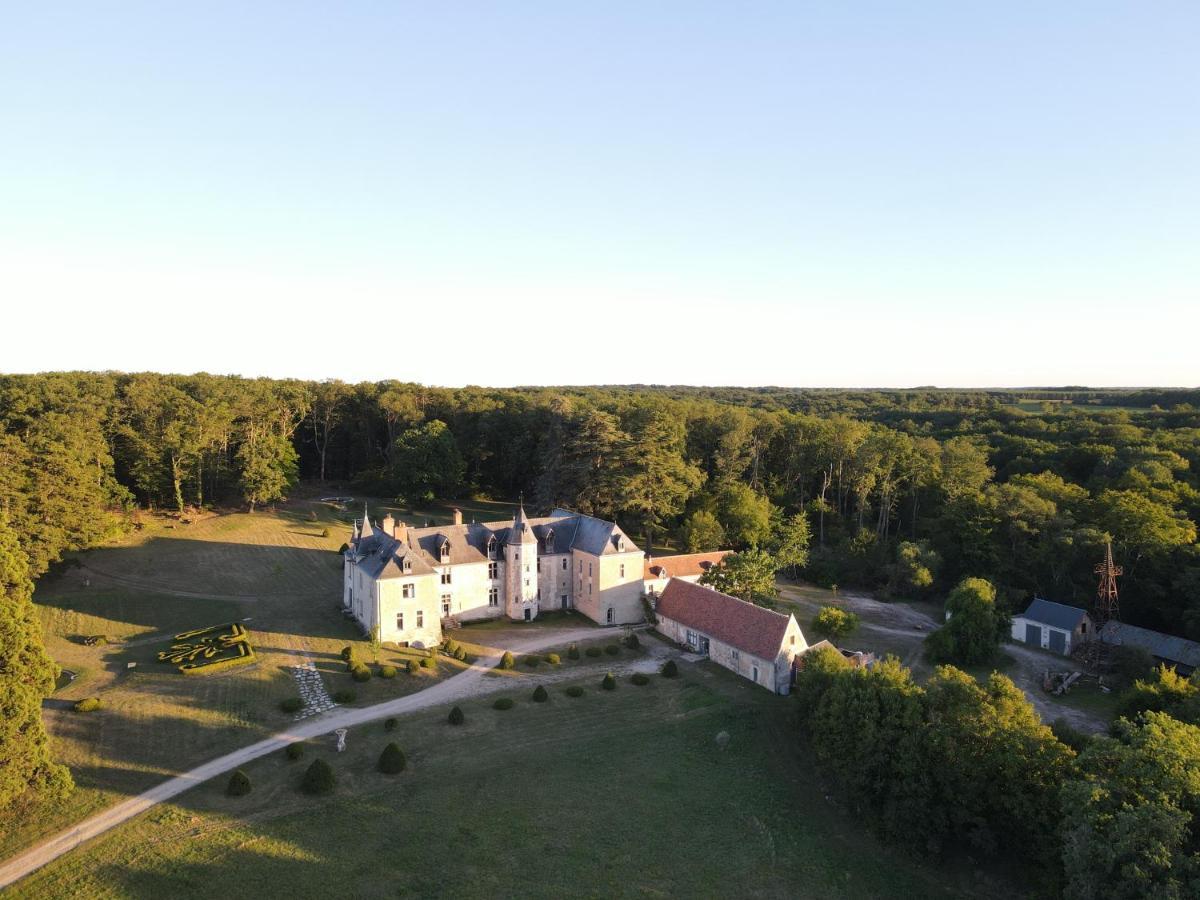 Chateau De Valesne Sache Екстер'єр фото